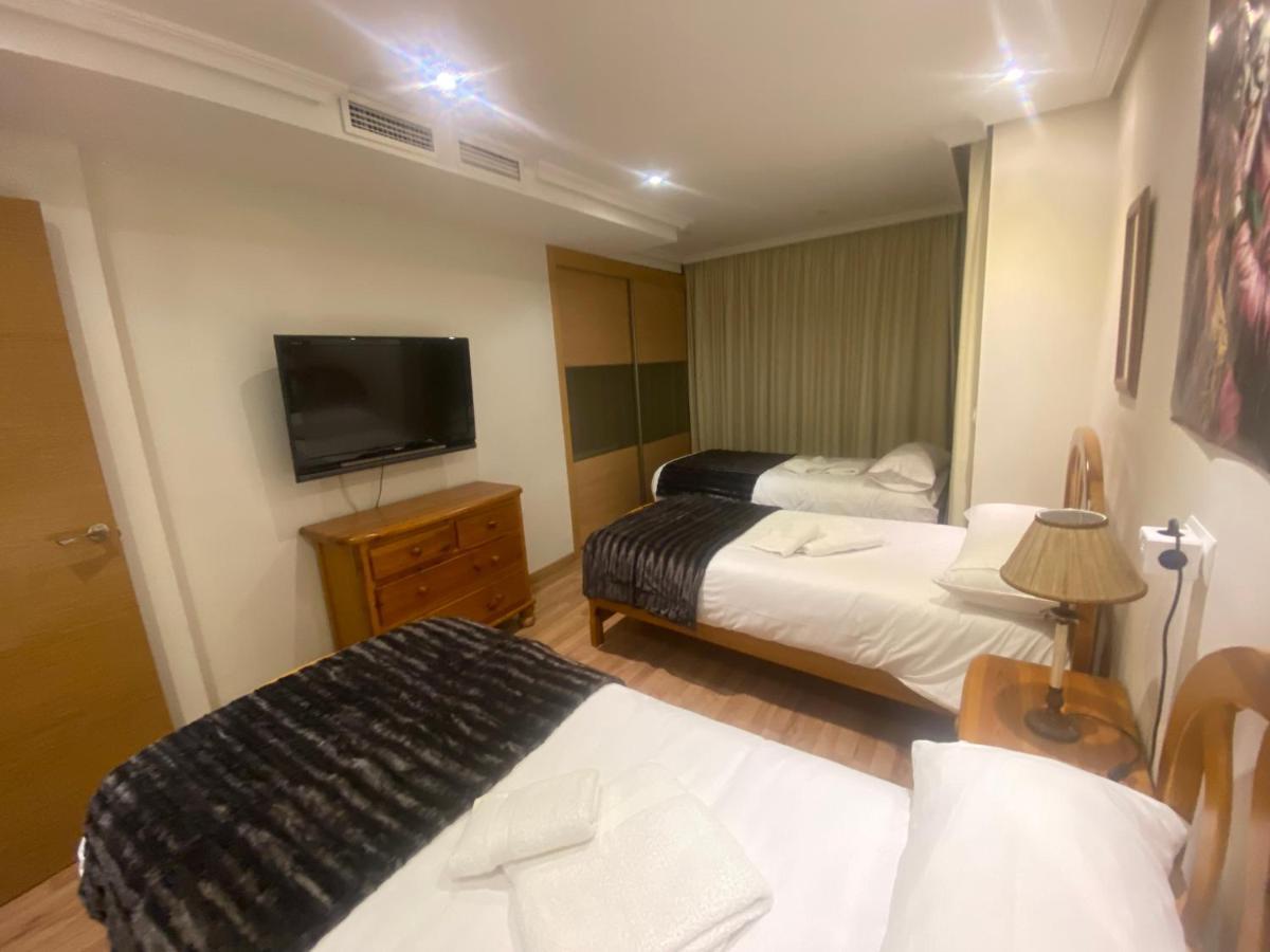Be Luxury Apartment 20 Mts From The Beach Бенідорм Екстер'єр фото