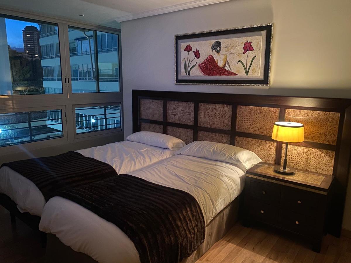 Be Luxury Apartment 20 Mts From The Beach Бенідорм Екстер'єр фото